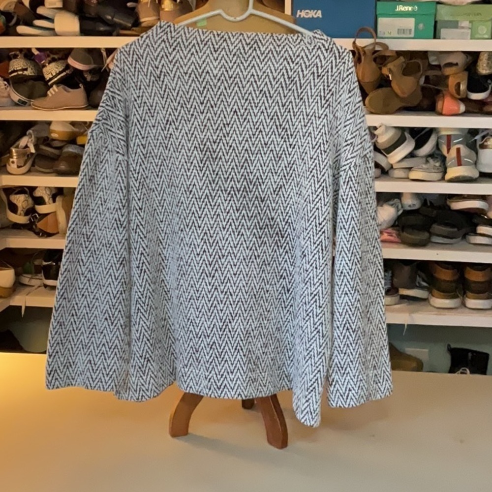EUC woman’s RAFAELLA long sleeve sweater